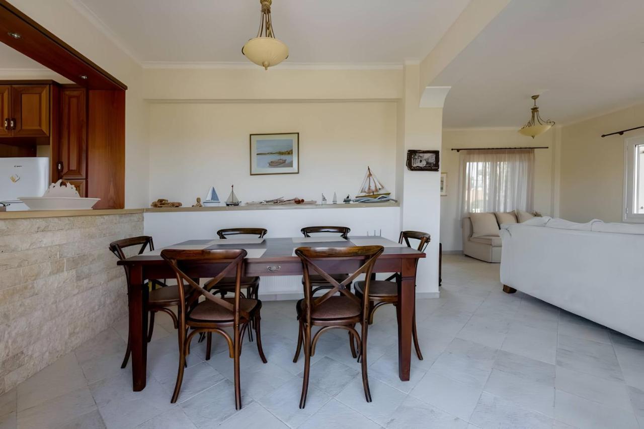 MantzavinátaA Casa D'Irene公寓 外观 照片